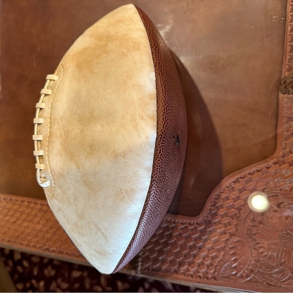 San Francisco 49ers Football Limited Edition 20,000 Series M - Picture 6 of 7